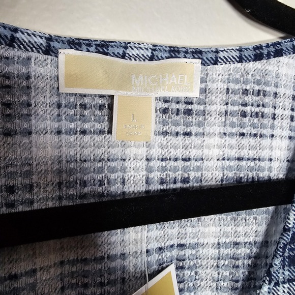 Michael Kors Women's Large Plaid Bell-Sleeve Top Chambray‎ V-Neck - Picture 7 of 9